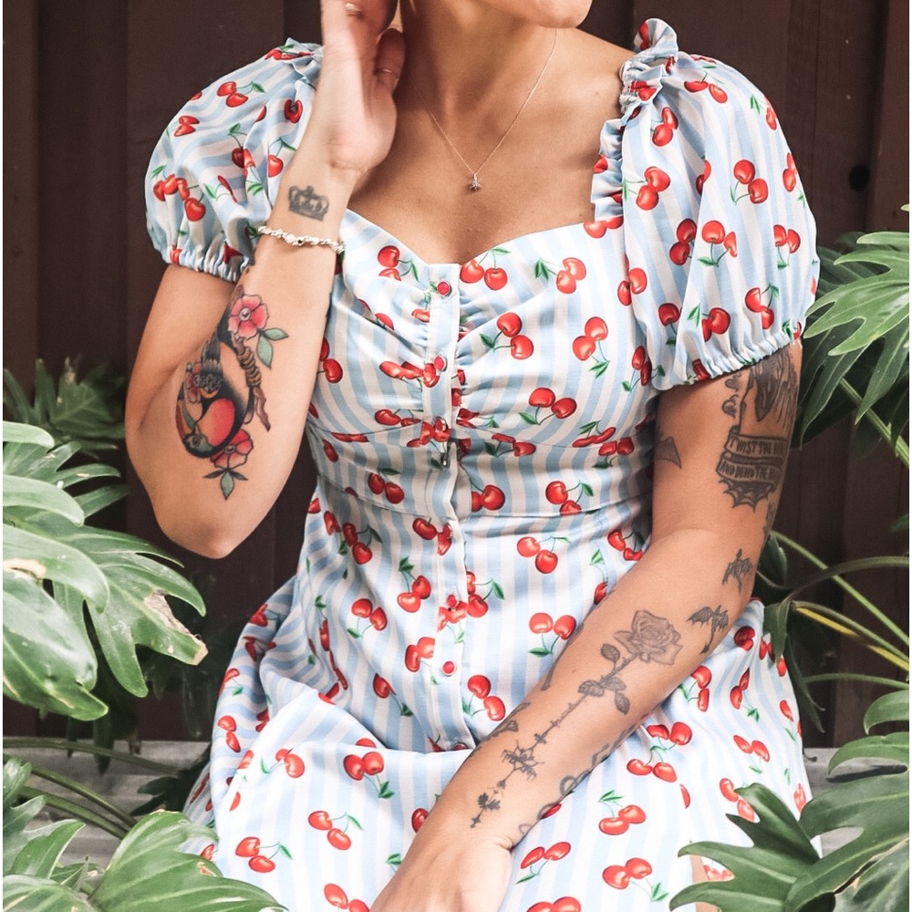 Unique vintage cherry print dress medium